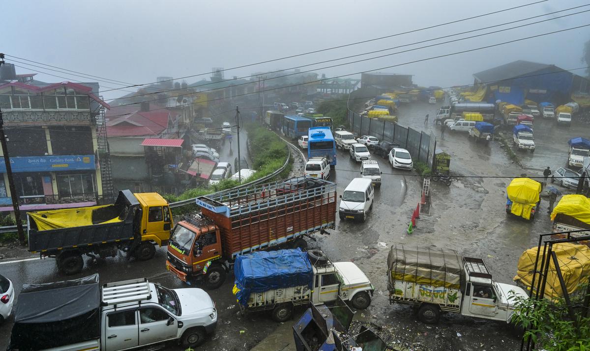 Heavy Rain Hits Himachal Pradesh: 145 Roads Closed, IMD Isssued 'Orange Alert'