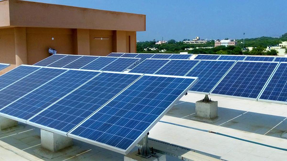 Government Confirms India’s Strong Renewable Energy Growth by 2030