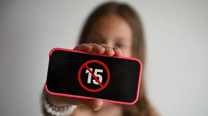 France Implements EU's First Social Media Ban for Under-15s