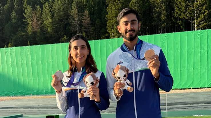 Anantjeet Singh Naruka and Parinaaz Dhaliwal Win Historic Mixed Team Skeet Bronze at 2026 Asian Games