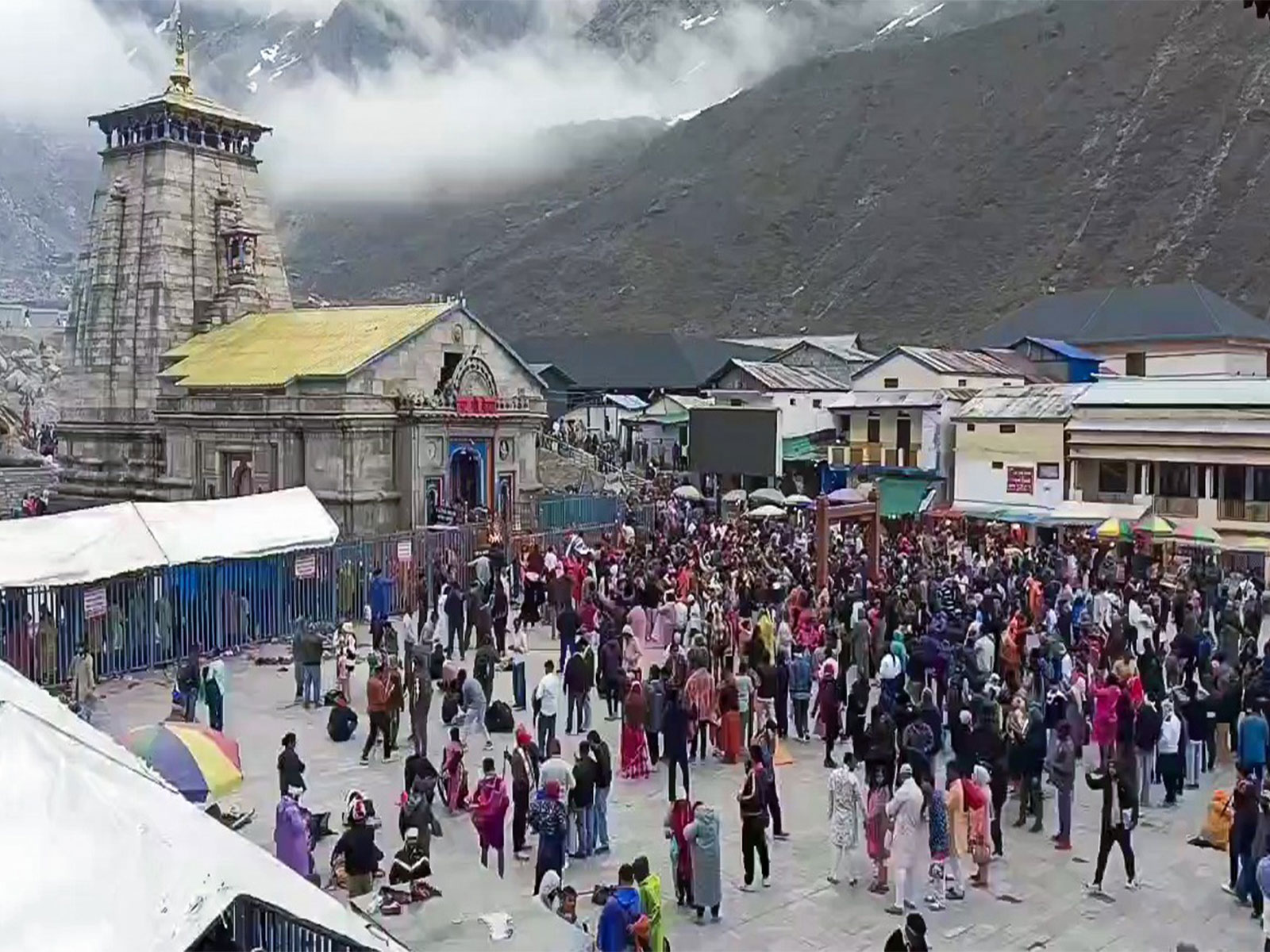 Kedarnath Yatra Suspended Amid Heavy Rain and Landslides