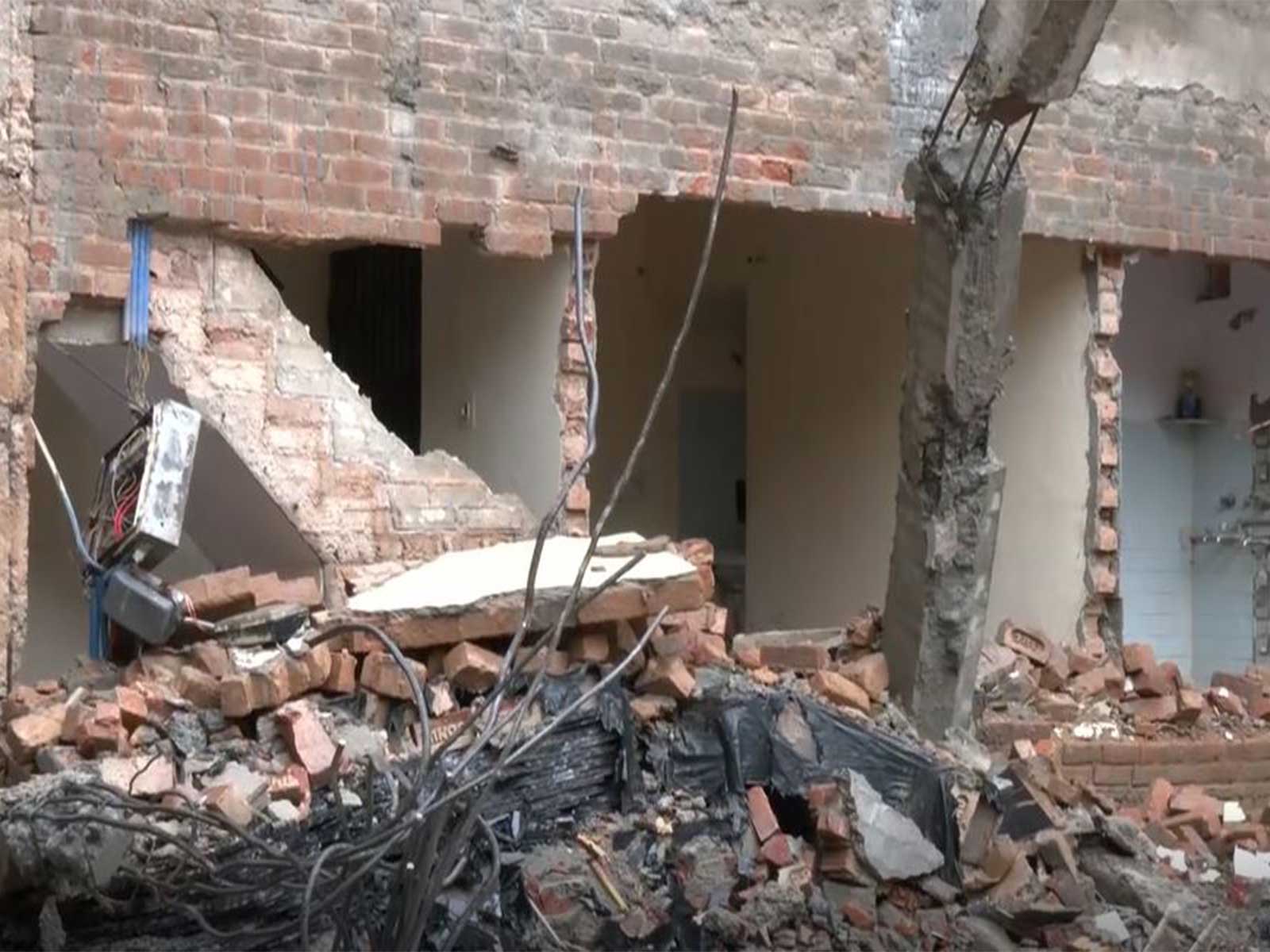 Death Toll Rises To Three In Rohini Building Collapse, FIR Filed