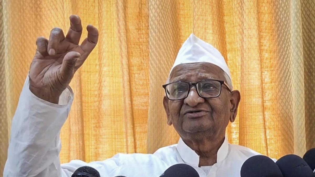 Anna Hazare Launches Silent Protest in Support of Student Demonstrations