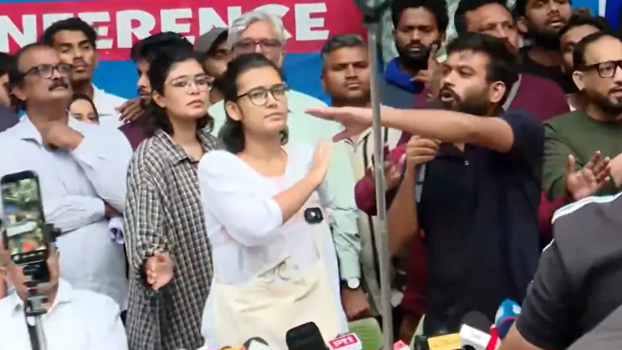 Chaos Erupts at Press Conference Featuring AISA President Neha Bora and CJP Founder