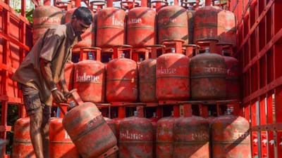 Energy Expert Warns of LPG Price Surges Due to Iran Hostilities