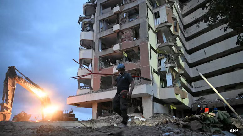 Over 4,700 Dead And 50,000 Missing After Venezuela Earthquakes