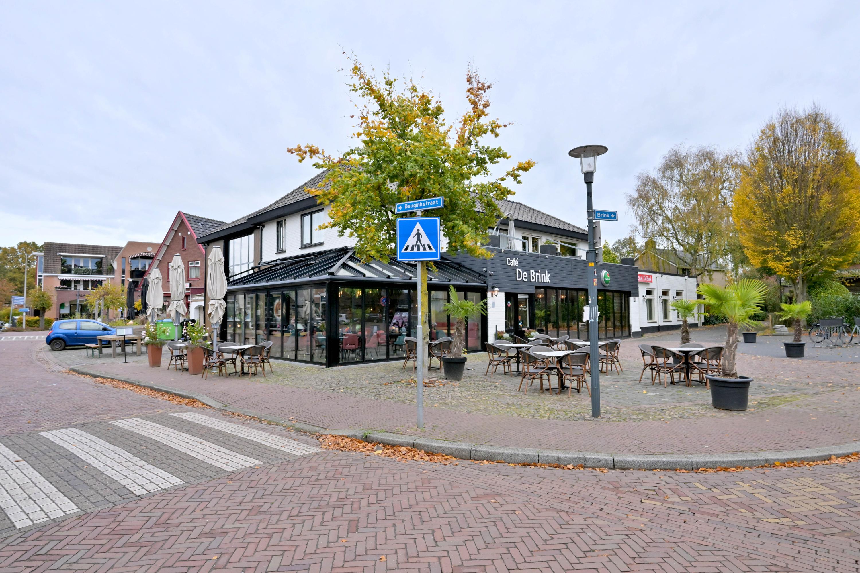 253803314