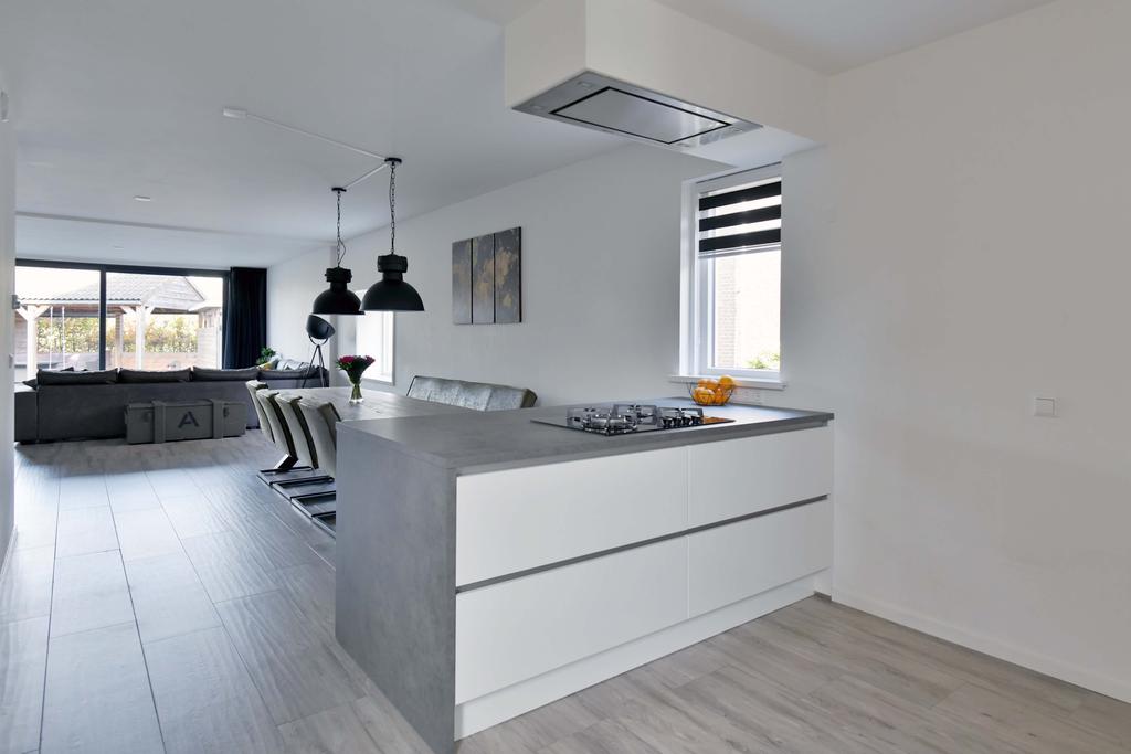 133819142.jpg