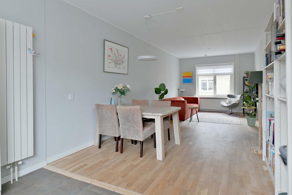 160933341.jpg
