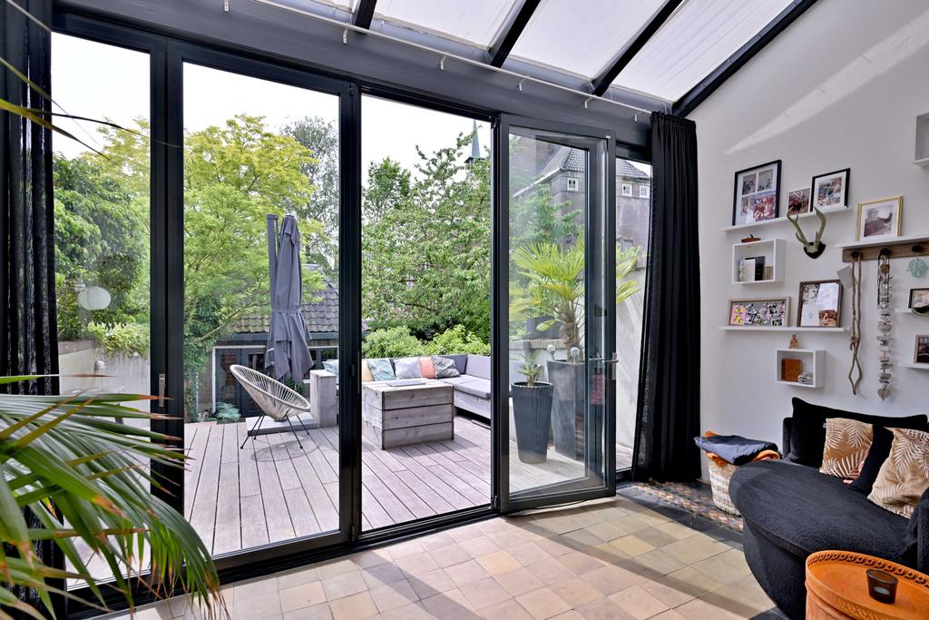 183654887.jpg