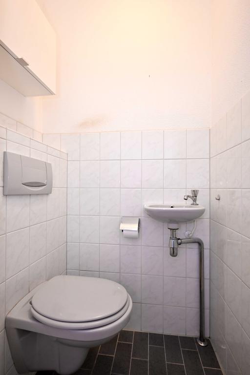 200083981.jpg