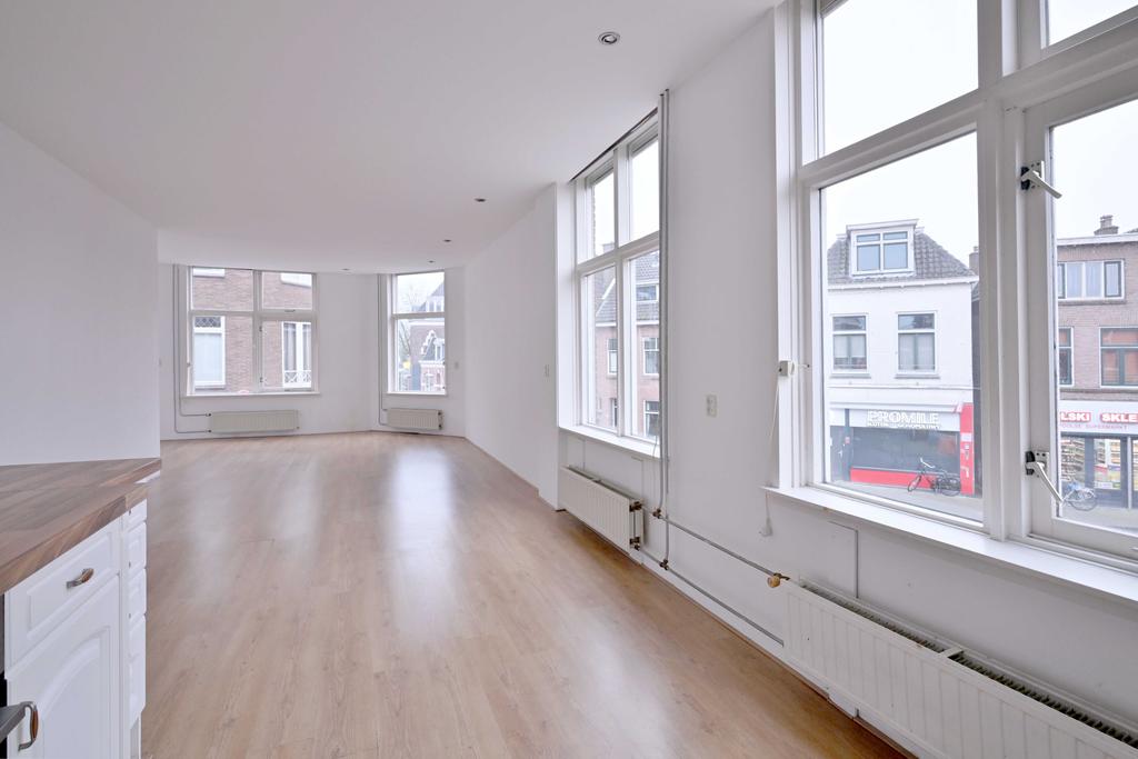 214836623.jpg