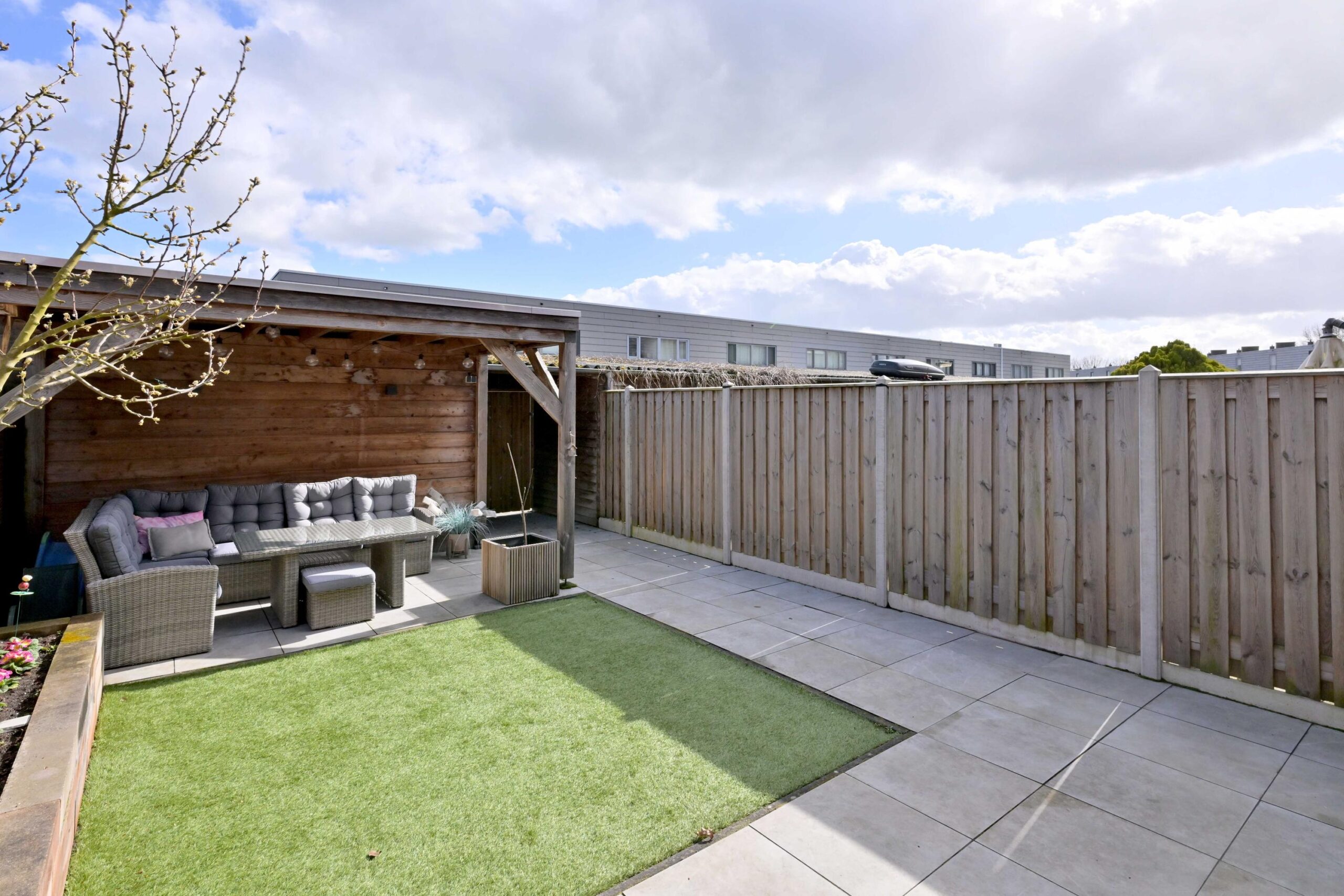 268725510.jpg
