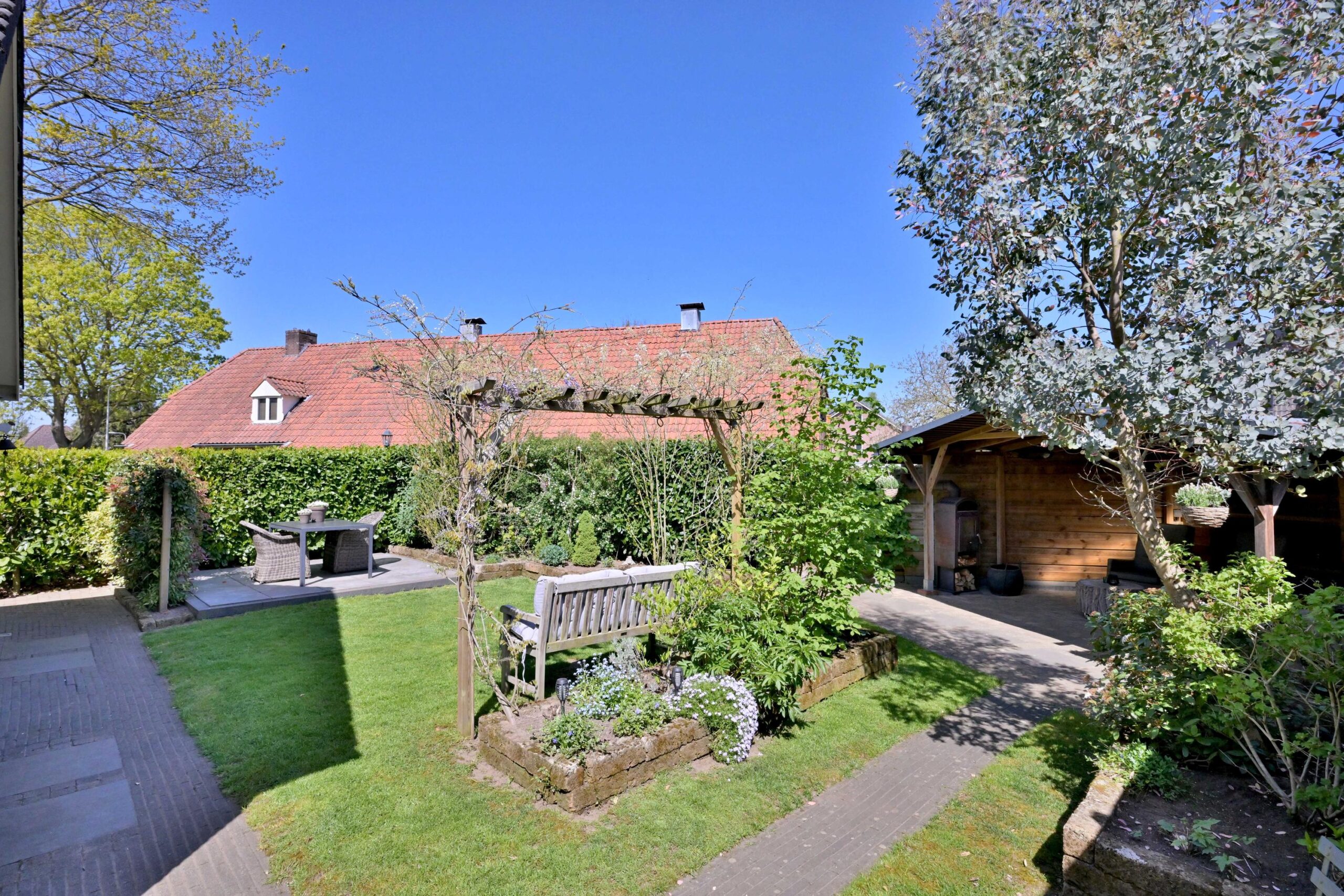 273965258.jpg
