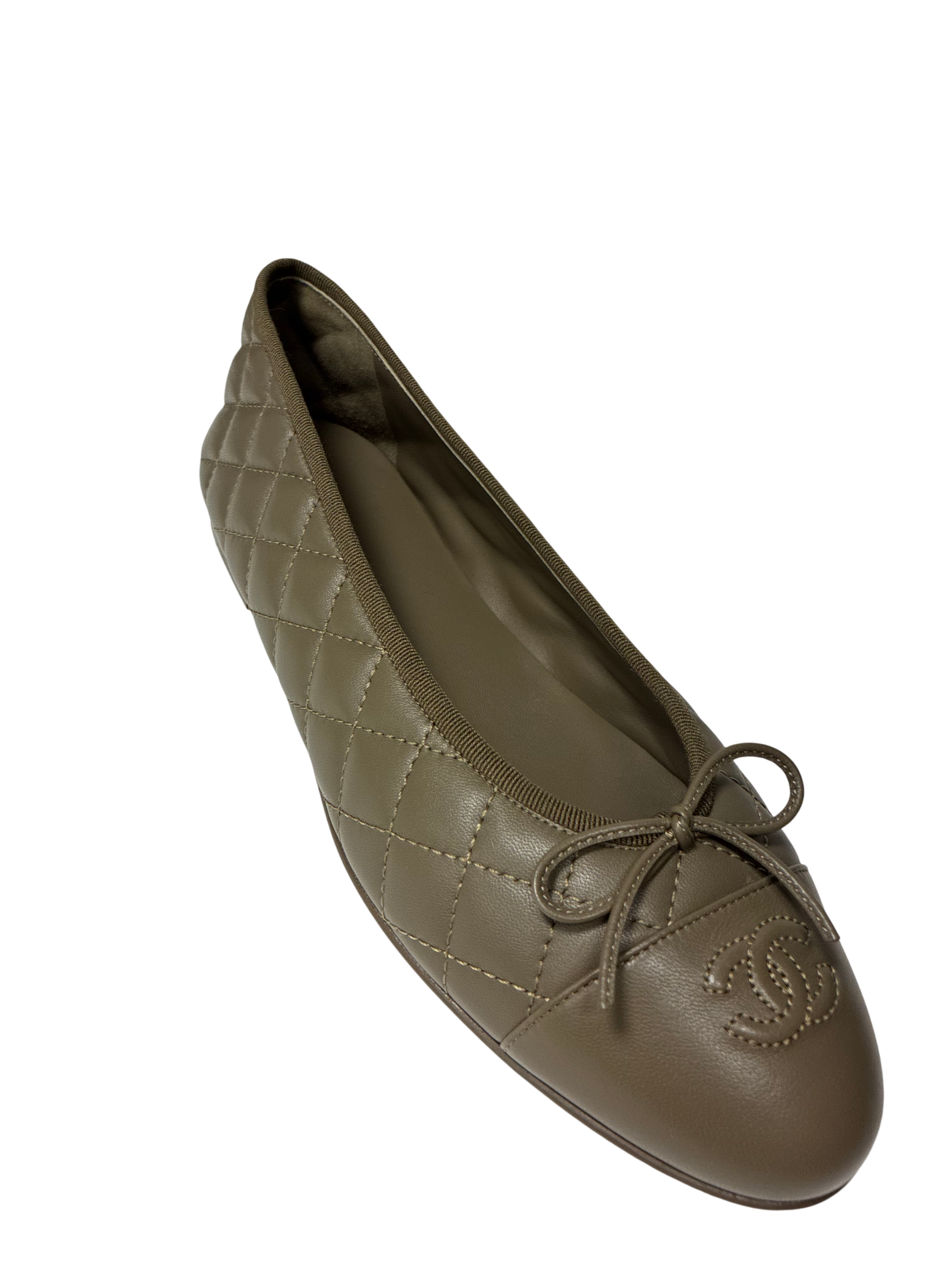 Chanel Chanel 26B Khaki Quilted Ballerina Leather