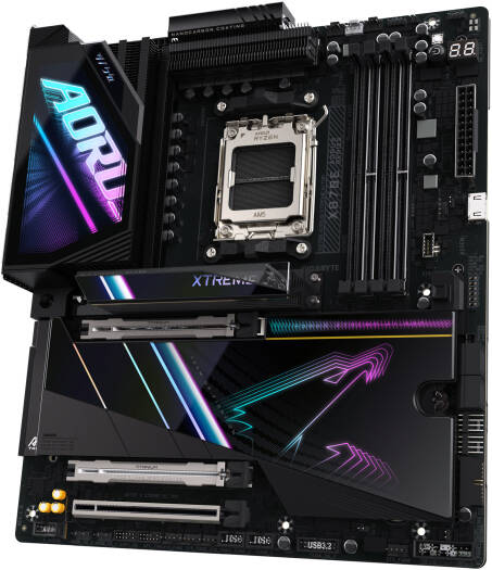 GIGABYTE X870E Aorus XTREME AI TOP E-ATX AM5 Motherboard, AMD X870E Chipset, 4x DDR5 DIMM Slots, Up to 256GB Max Memory, 2x PCIe 5.0 x16 Slot, 4x M.2 Slots | X870E-A-XTREME-AI-TOP thumbnail 4
