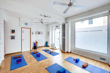 Shakti yoga studio try do 8 orig