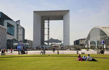 La defense grande arche jour   630x405     otcp jacques lebar   175 14