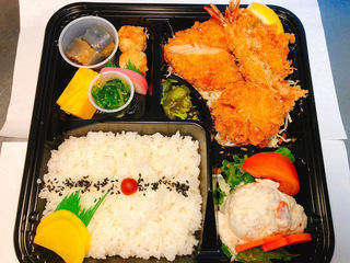 Seafood mix bento