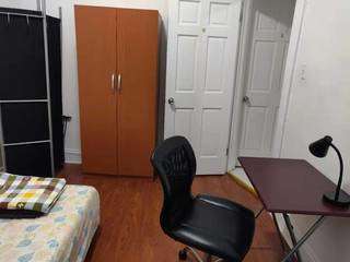 Small room 136 2