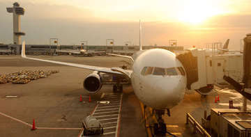 Plane boarding airport jfk