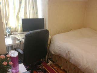 Room2