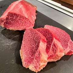 A5 wagyu chateaubriand slicing pt.2