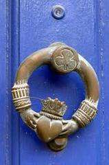 Door knocker heart