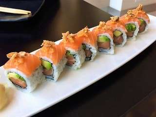 Salmon uramaki