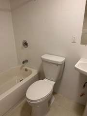 8727 basement bath