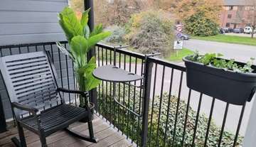 Balcony corner