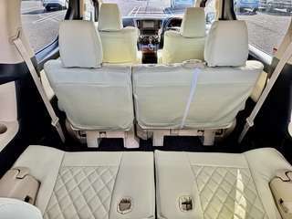 Interior 12