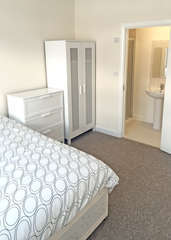 Room1b