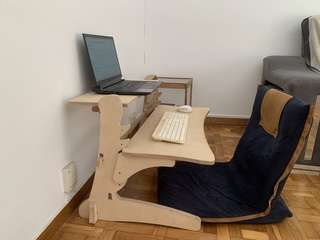 Desk1