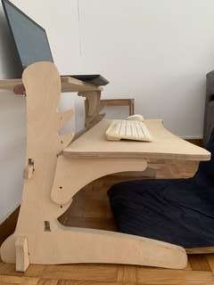 Desk2