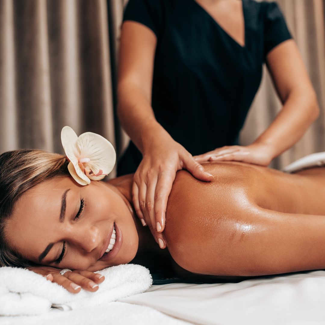 Diploma in Holistic Massage Therapy
