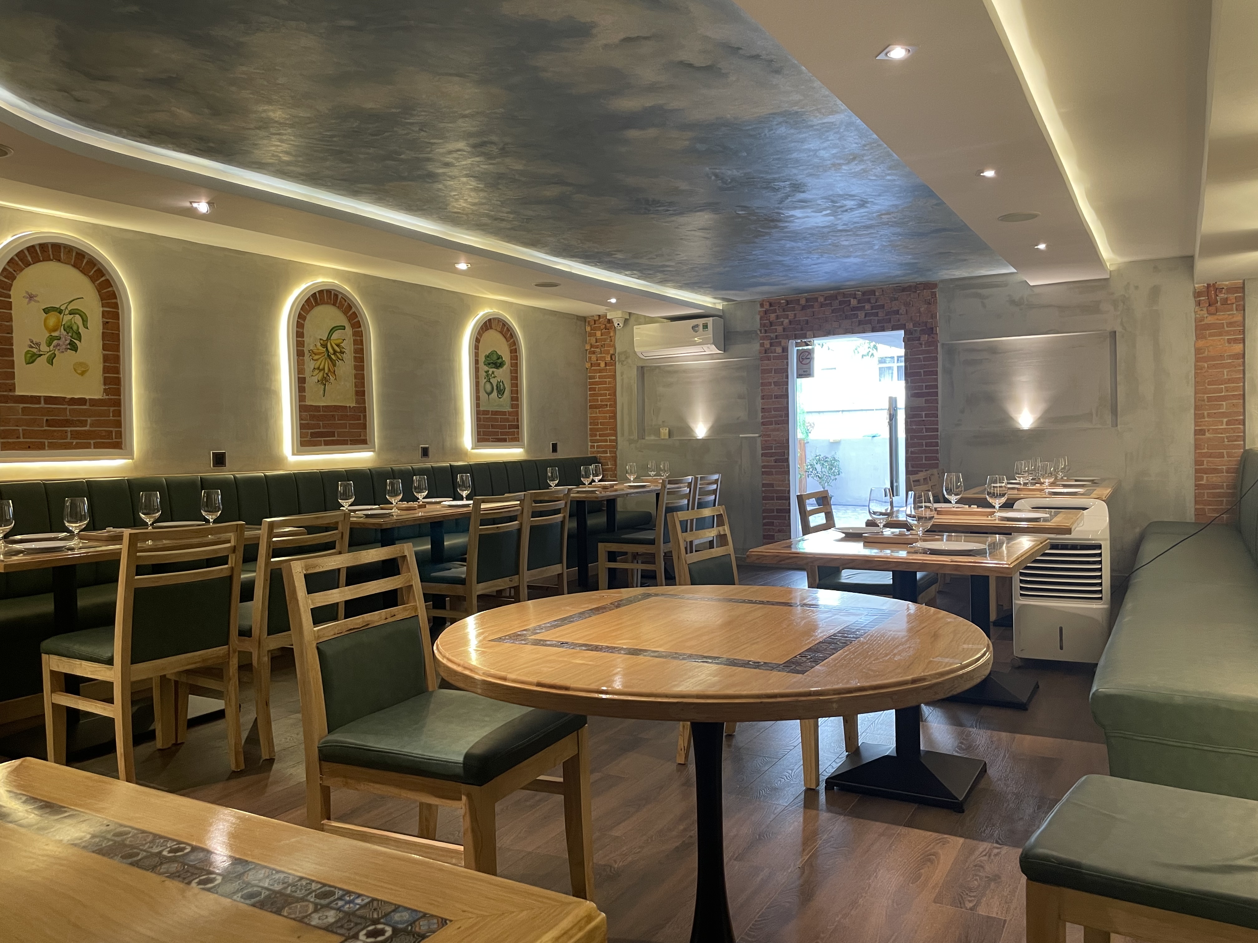 Warm and welcoming ambiance