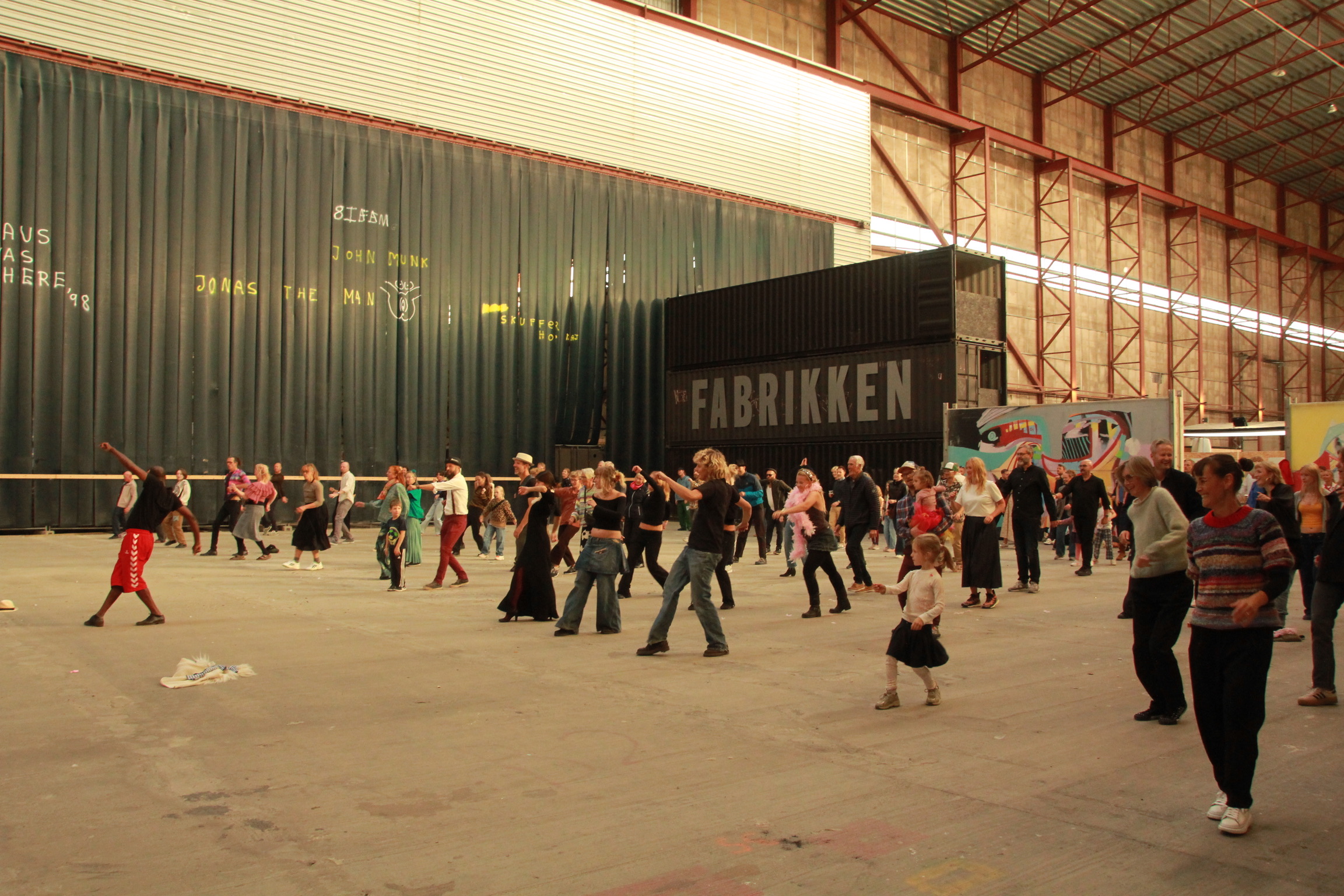 <span>Dans og yoga</span>