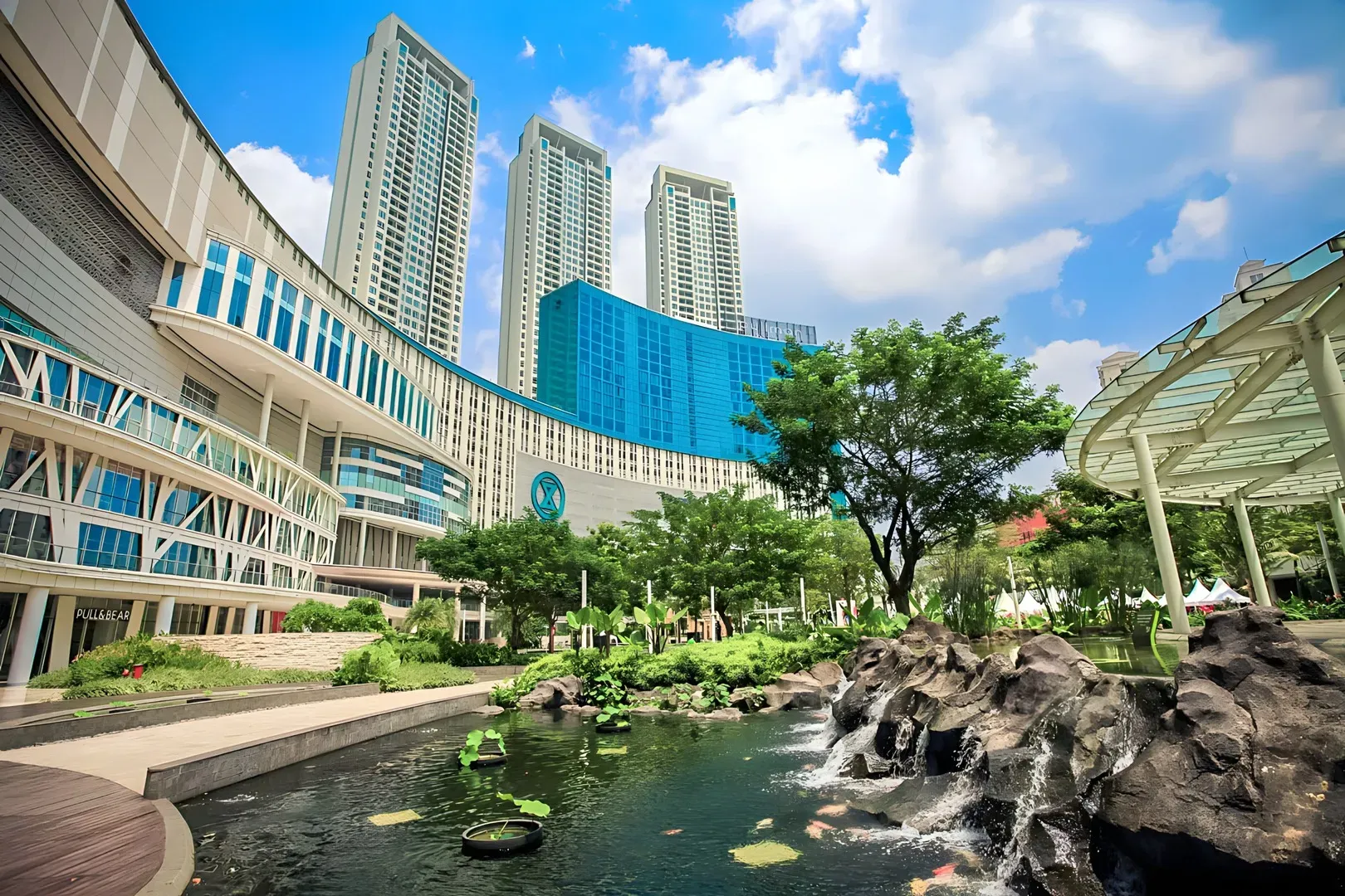<span>Central Park Mall</span>