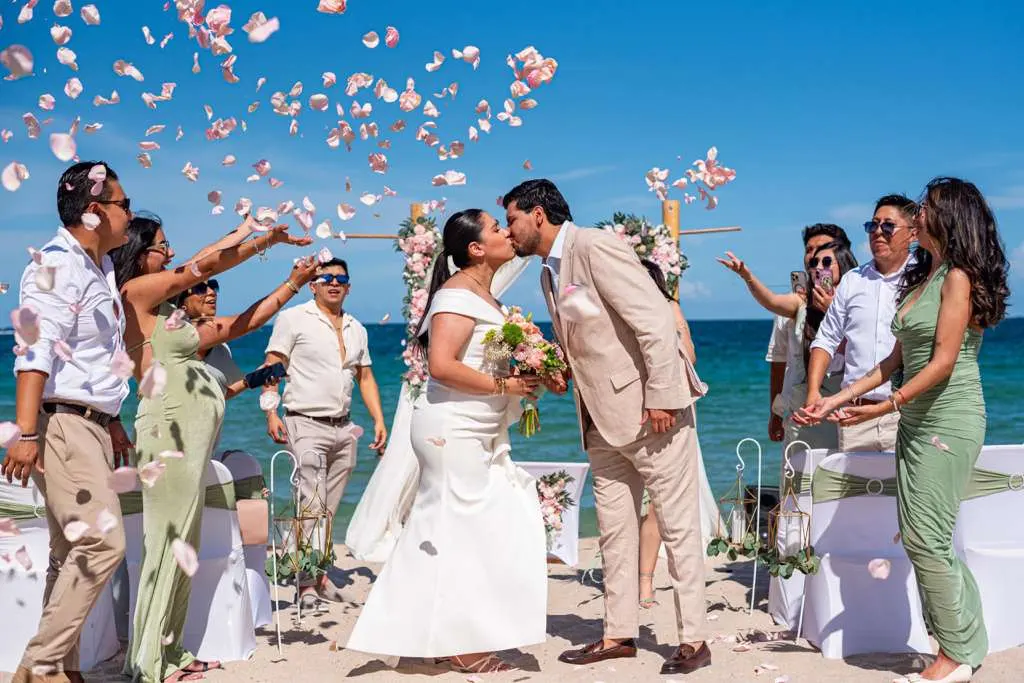 <span>Curated Wedding Services</span>