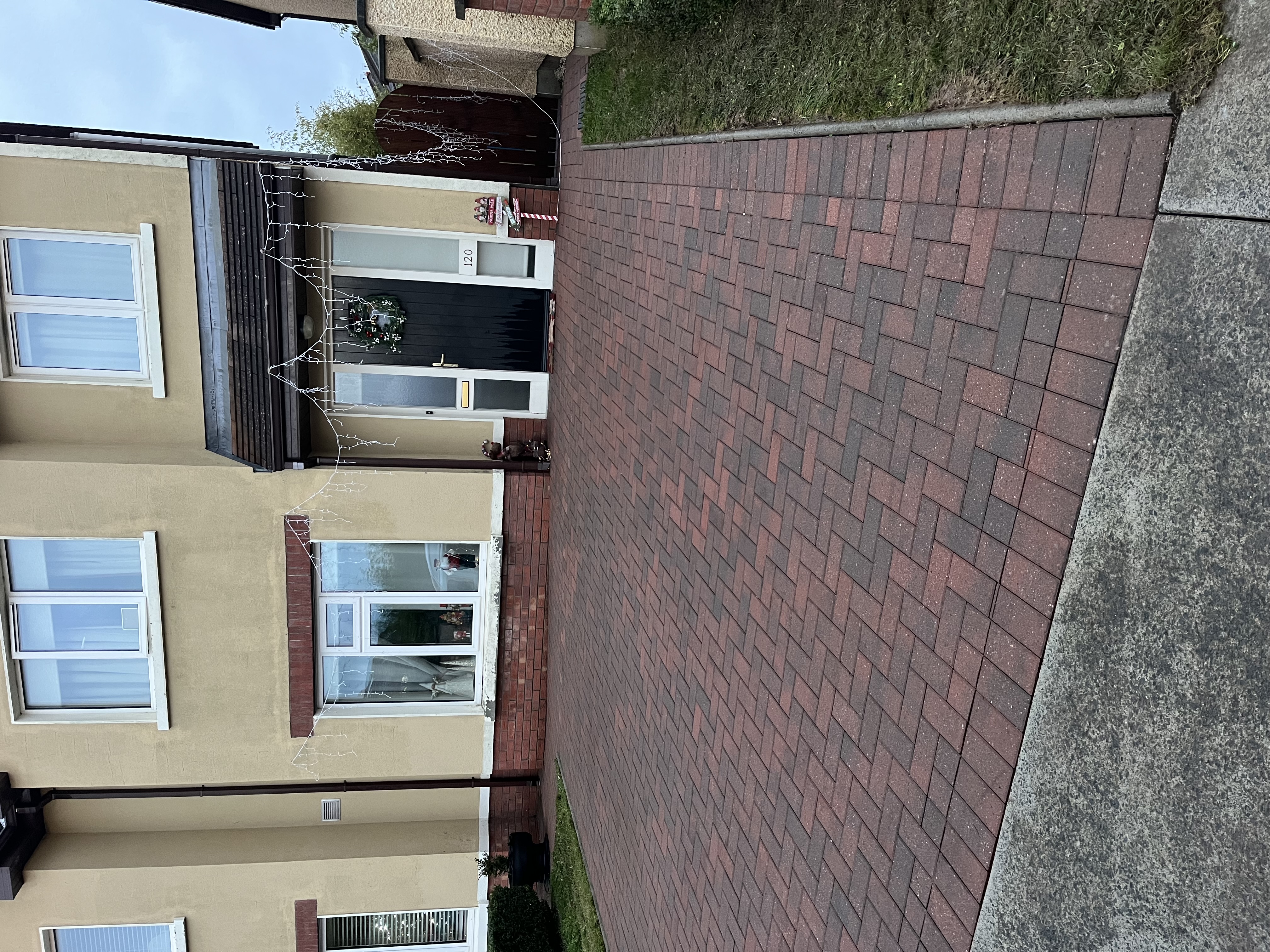 <span>Cobblelock Paving</span>