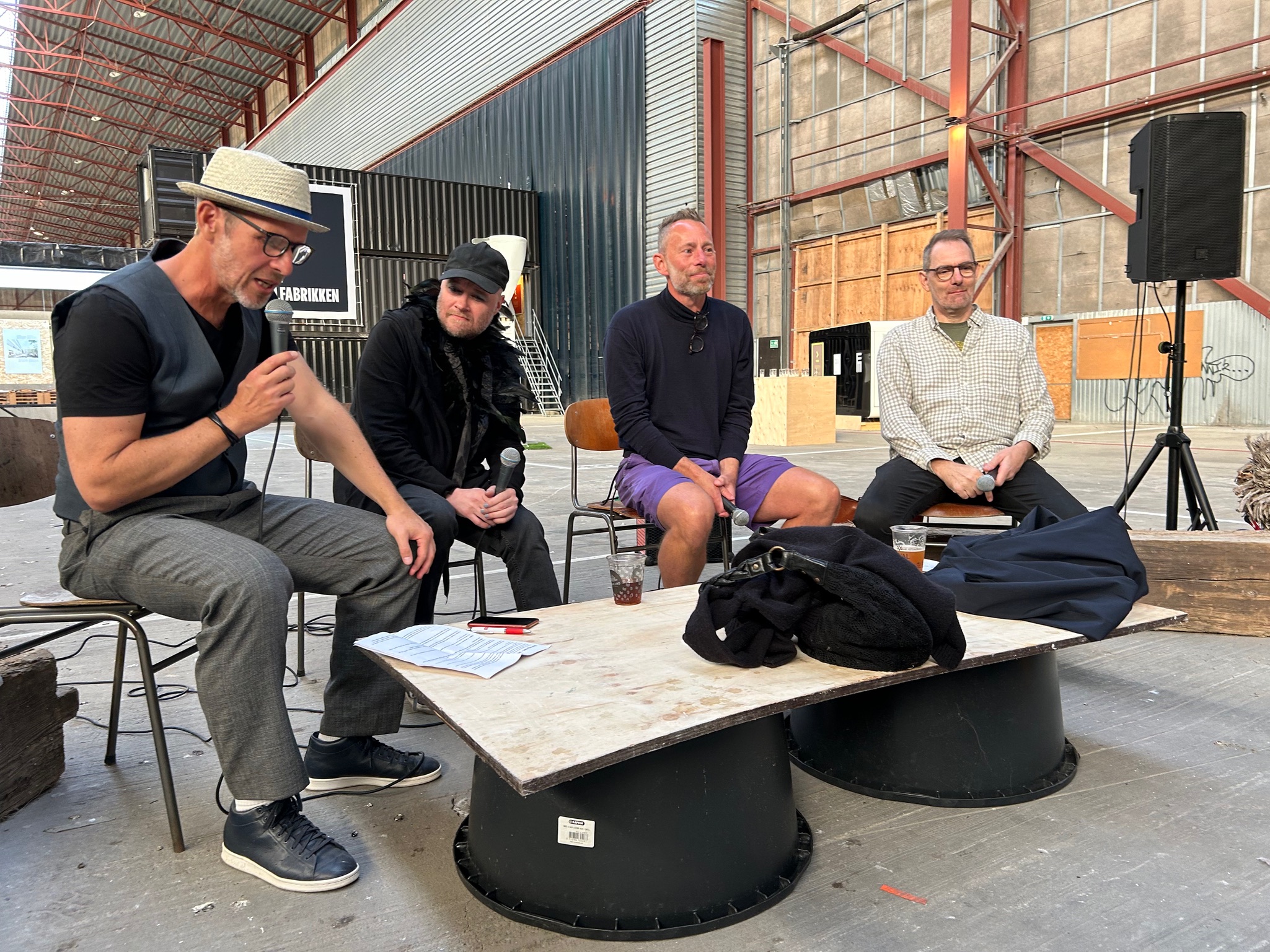 <span>Talks, oplæsninger, workshops</span>