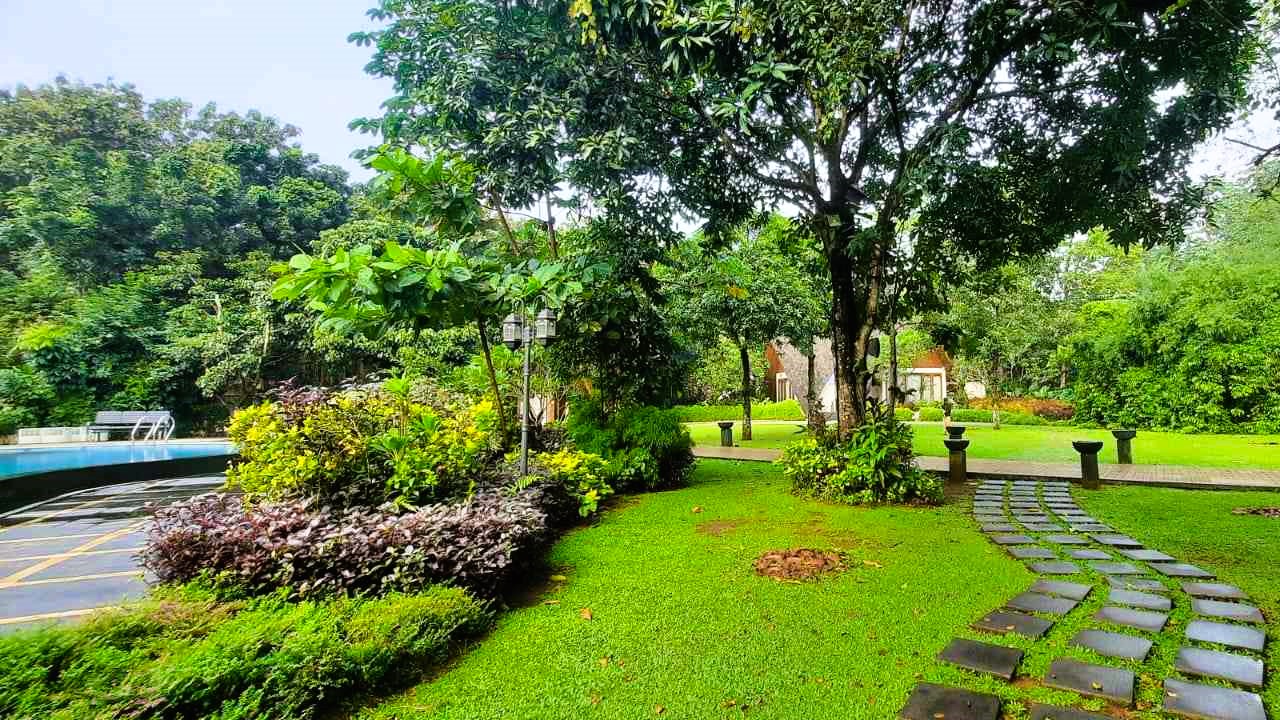 <span>Jakarta Escape</span>