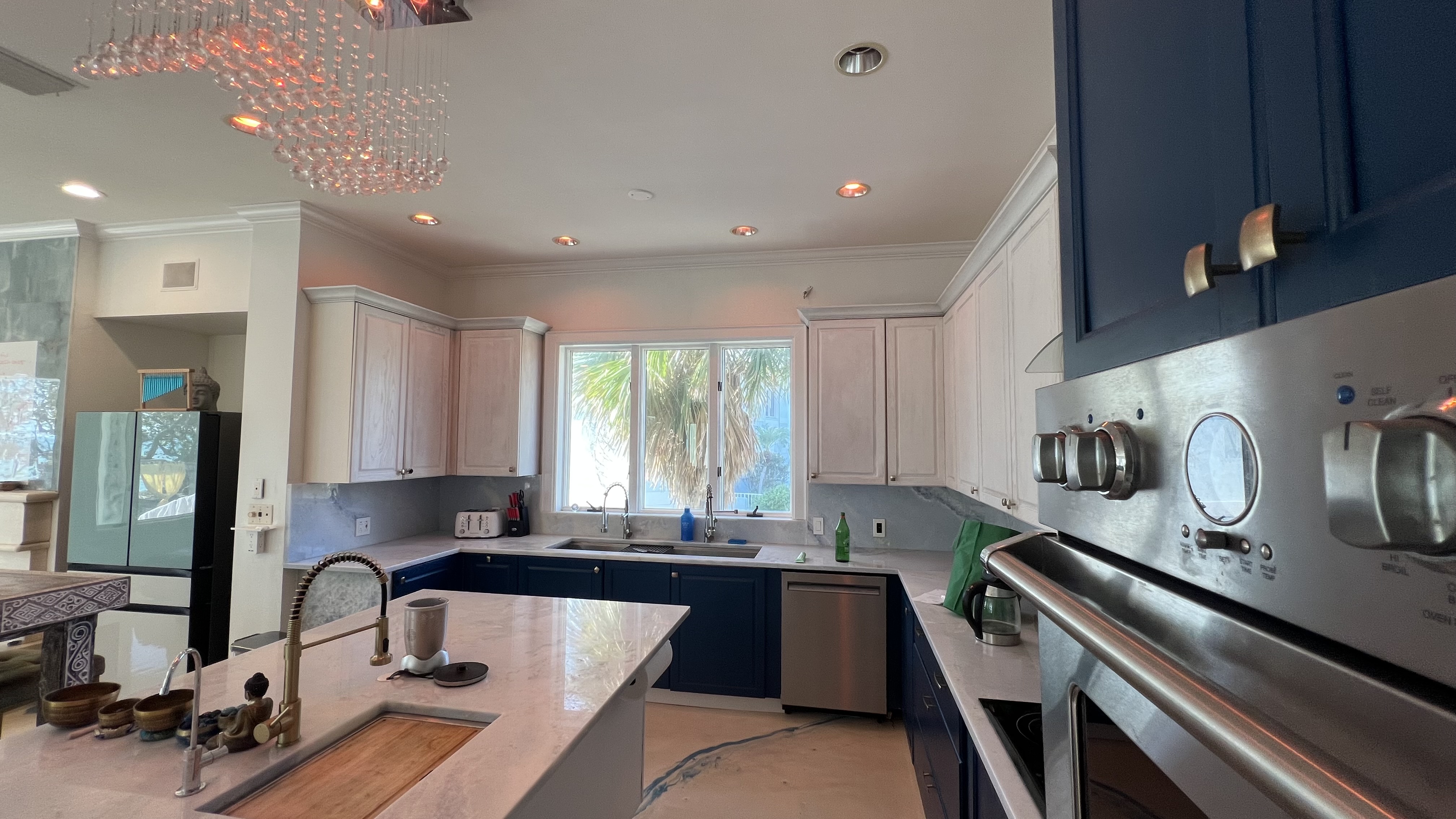 <span>Two Fridges, 54" Share The Dishes Sink! Beach View! More Stunning SandProof floors...</span>
