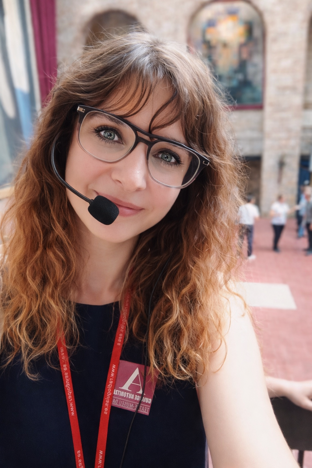 Ana - YOUR guide in Barcelona . 