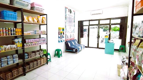 <span>Vetstoria Animal Care (Dokter Hewan, Petshop, Penitipan dan Grooming)</span>