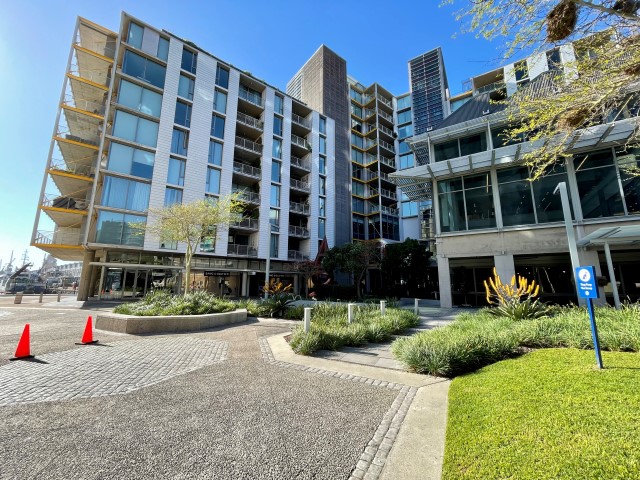 Insolvent Estate Henka Familie Trust - Executive Apartment - No. 3 Silo - Waterfront thumbnail 29