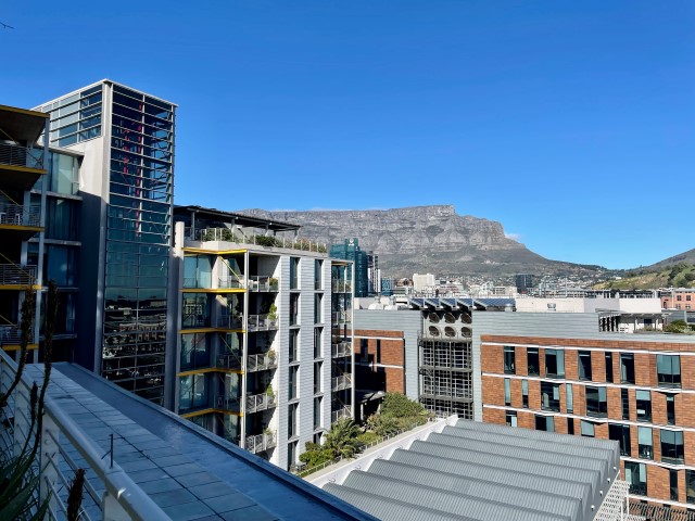 Insolvent Estate Henka Familie Trust - Executive Apartment - No. 3 Silo - Waterfront thumbnail 12