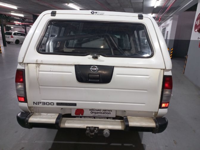 2015 Nissan Hardbody NP300 2.5 TDI Hi-Rider P/U D/C thumbnail 5