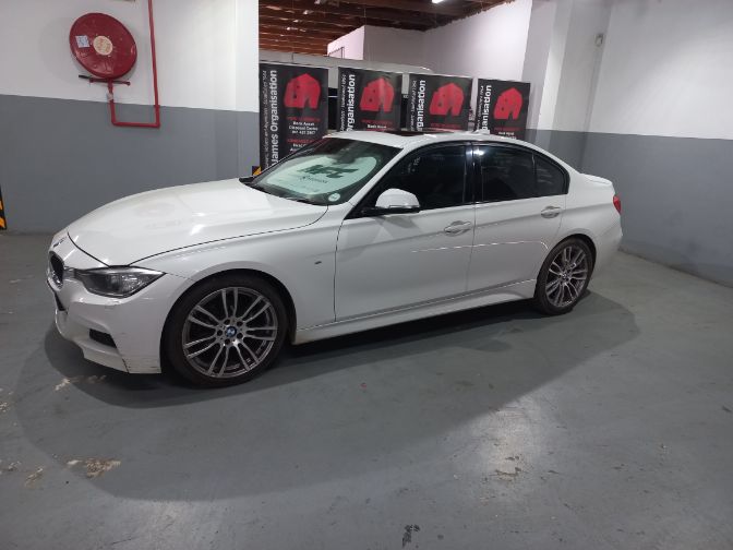 2012 BMW 320i M Sport A/T (F30)